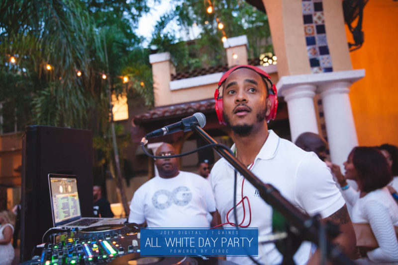 AllWhite-102-IMG_8308