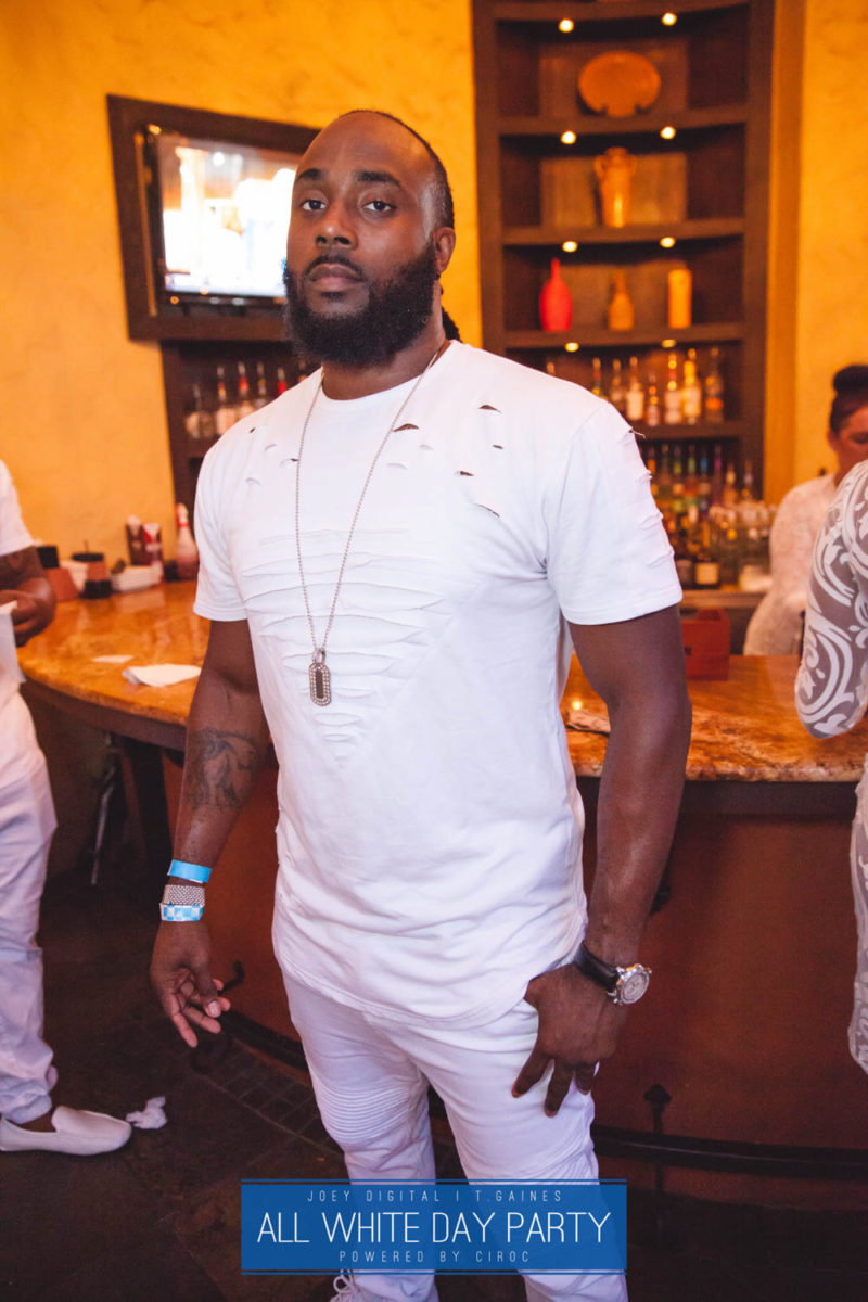 AllWhite-118-IMG_8331