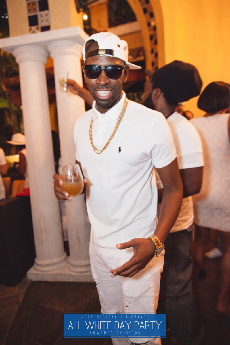 AllWhite-198-IMG_8468