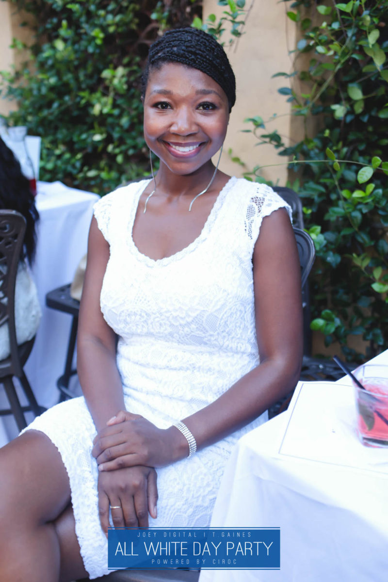 AllWhite-391-IMG_4381