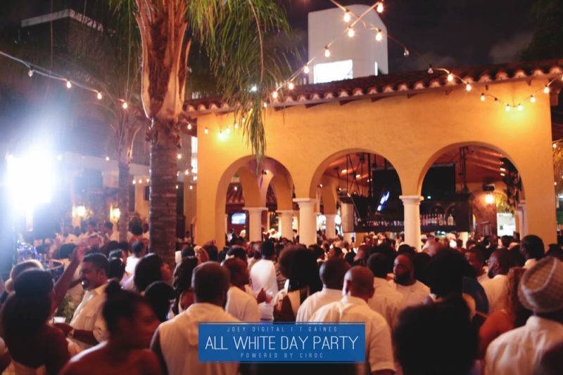 AllWhite-476-IMG_4507