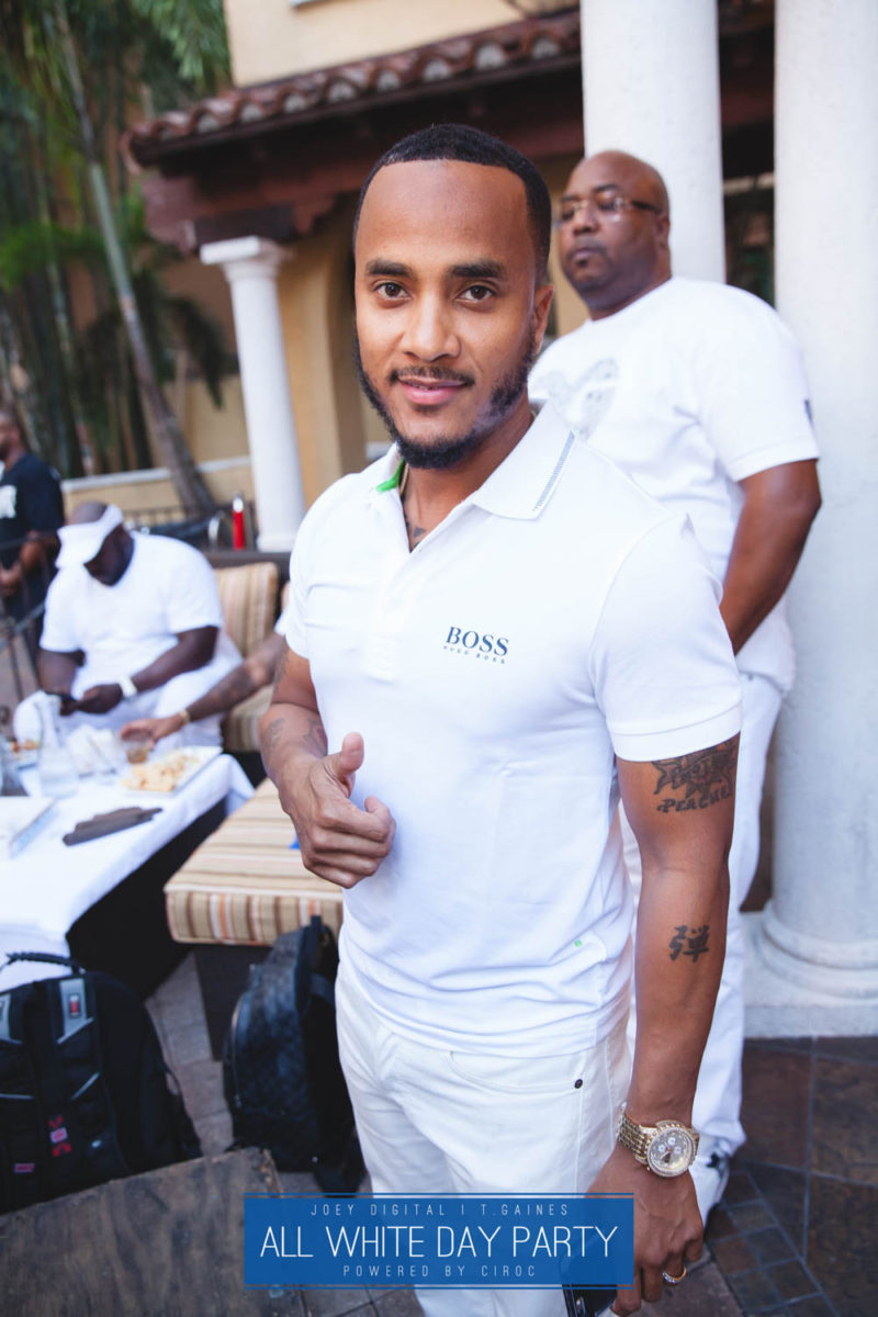 AllWhite-69-IMG_8260