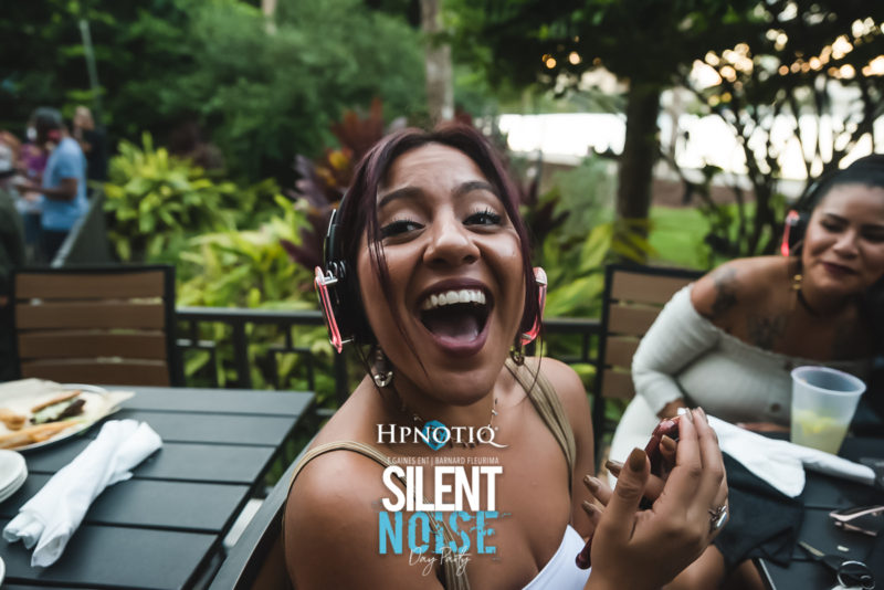 Silent Noise | Powered by Hpnotiq