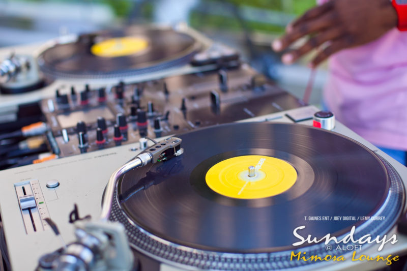 Sunday @ Aloft: Mimosa Lounge