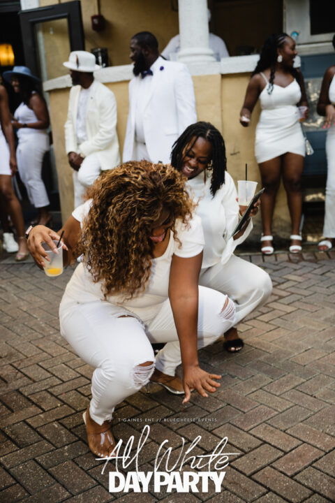 AllWhite-R6II2246