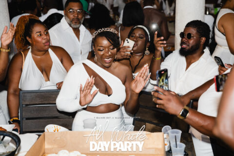 AllWhite-R6II2546
