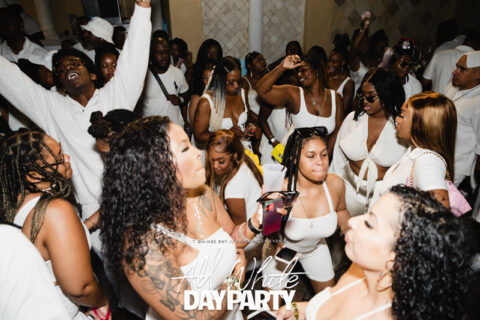 AllWhite-R6II2592