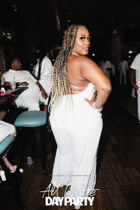 AllWhite-R6II2646
