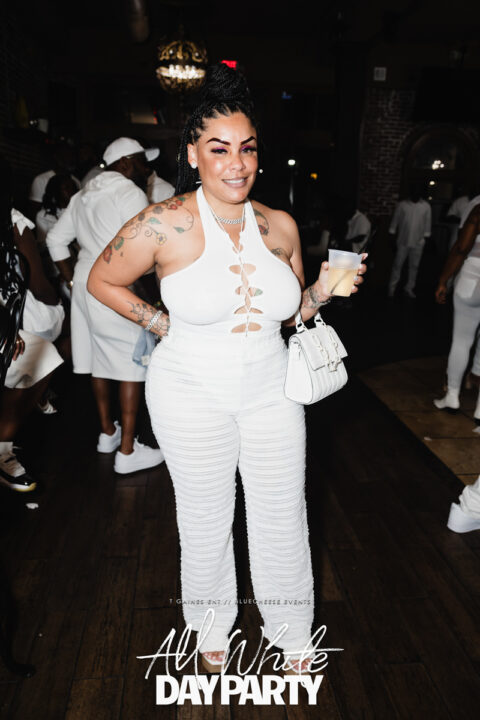 AllWhite-R6II2650