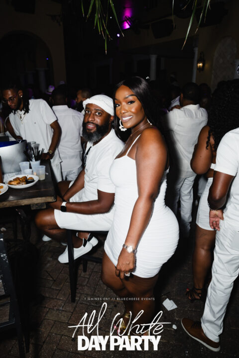 AllWhite-R6II2738