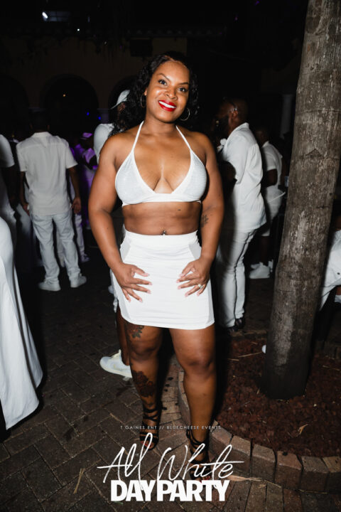 AllWhite-R6II2756