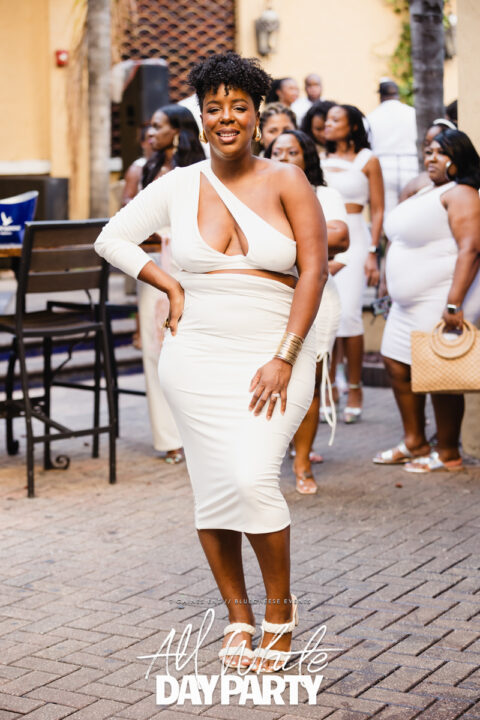 AllWhite-_G0A0439