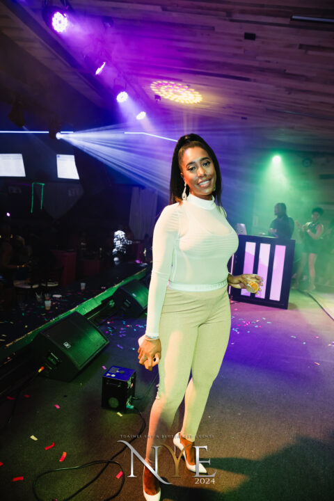 LegendsNYE-438-_G0A0327