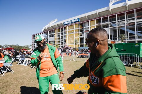 R&Bingo™ Classic Tailgate experience powered by #ConnectFord
R&Bingo™ Classic Tailgate experience powered by #ConnectFord